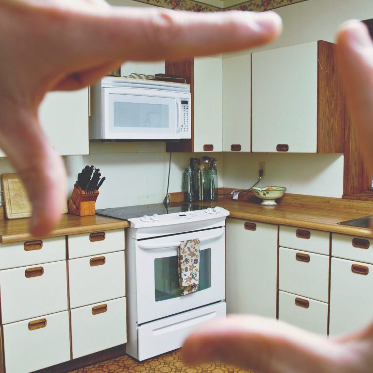 Kitchen cabinets, cash and carry cabinets, kitchen cabinets prince george, kitchen cabinet design, kitchen cabinets near me, top 3 cabinets in prince george, diy cabinets